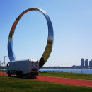 重器助力“榮馬”，呈現(xiàn)中國最高顏值馬拉松賽道。